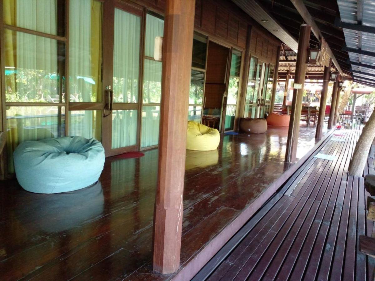 Baansuanleelawadee Resort Amphawa Exterior foto