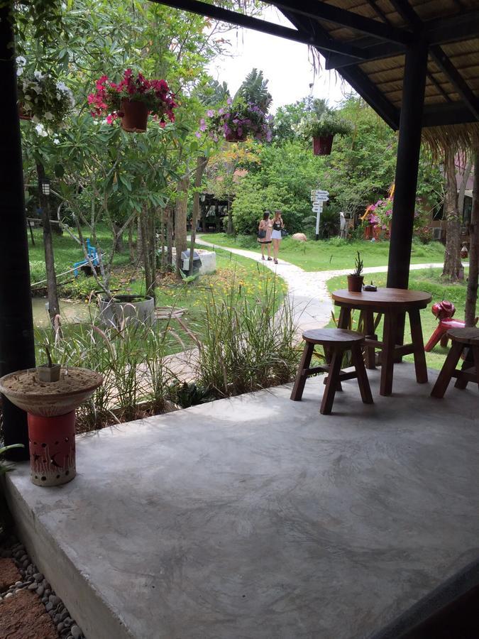 Baansuanleelawadee Resort Amphawa Exterior foto